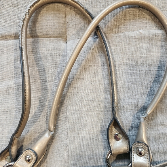 Purse - Picture 2 of 5